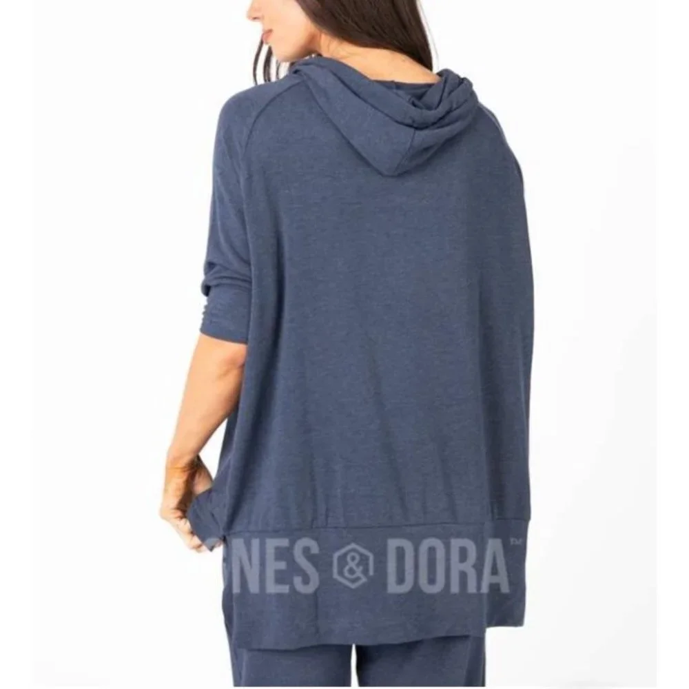 S/M/L/XL‎ Agnes & Dora Hooded Pullover C05